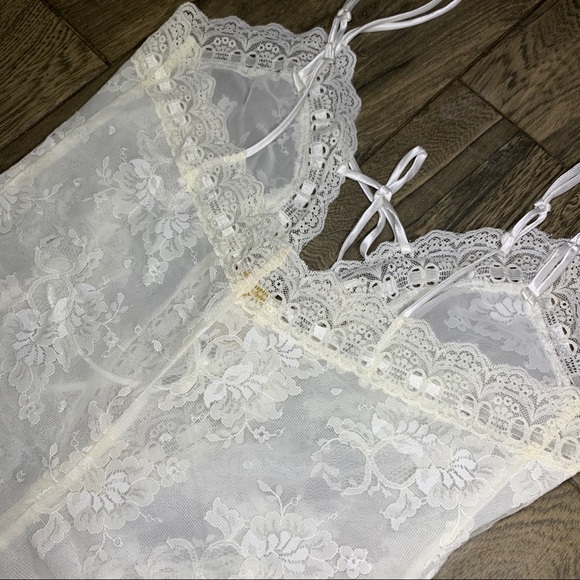 VICTORIAS SECRET Vintage Gold Label Lace Lingerie - Picture 12 of 13